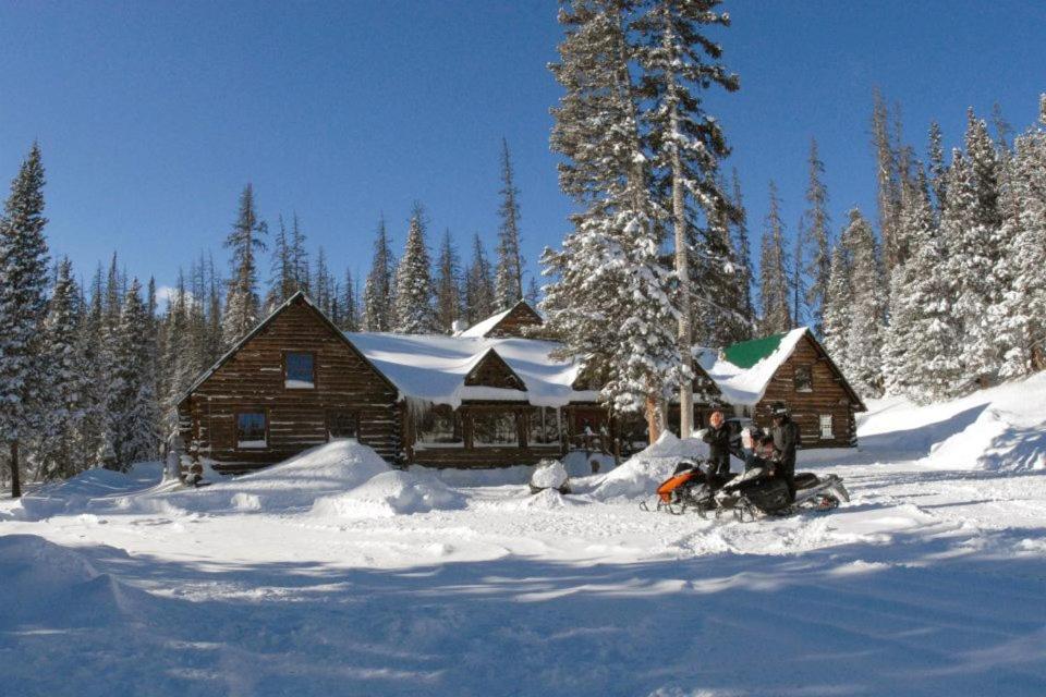 Snowy Mountain Lodge Centennial Ngoại thất bức ảnh